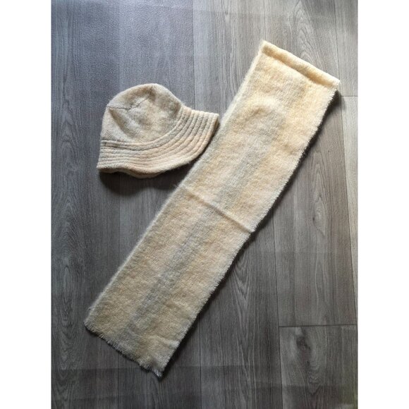 Donegal Soft Mohair Blend Winter Hat & Scarf Set Cream Gray Textured Accessories - Picture 2 of 12
